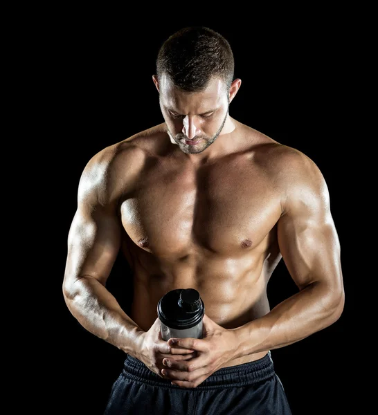 Hombre bebiendo batido de proteína — Foto de Stock