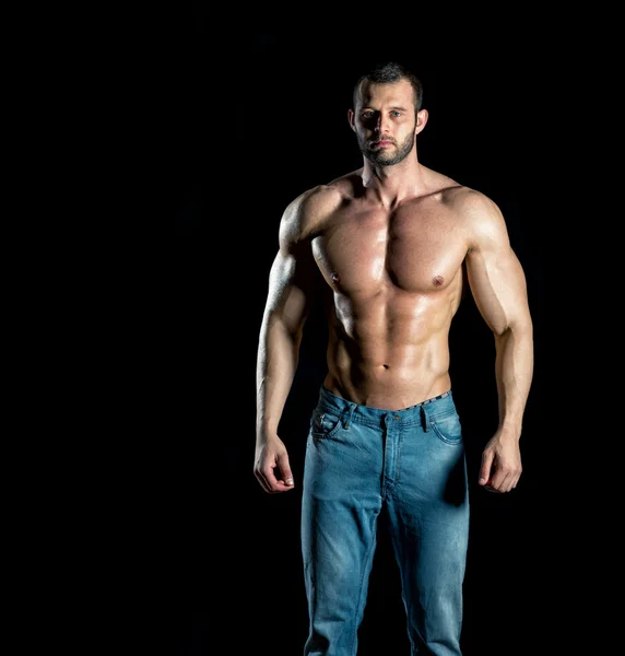 Man posing in jeans — Stock Photo, Image