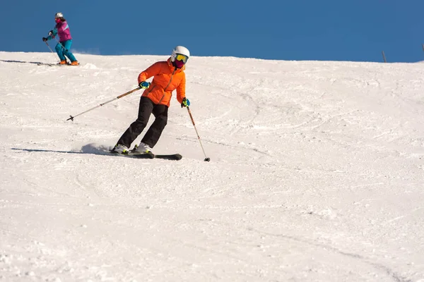 Pas Casa Andorra Januar 2021 Junge Frau Beim Skifahren Den — Stockfoto