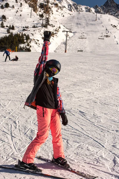 Pas Casa Andorra Januari 2021 Jonge Vrouw Skiën Pyreneeën Het — Stockfoto