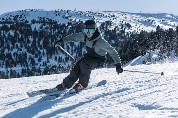 Tarter Andorra 2021 Februari Vrije Stijl Skiër Het Grandvalira Resort — Stockfoto