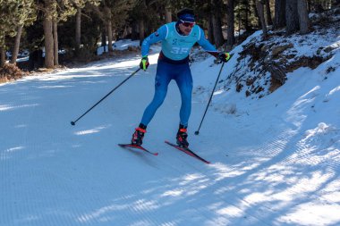 Naturlandia, Andorra: 20 Mart 2021: Daniel Antonioli ITA 2021 Dünya Triatlon Kış Şampiyonası Andorra
