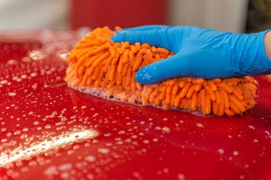 Andorra La Vella, Andorra: 28 Mart 2021: Takım 2021 'de Andorra' da bir Ferrarri 488 'i sanatsal bir şekilde yıkıyor