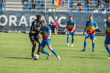 Encamp, Andorra: 2021 Nisan 04: M. Vila FCA, 4 Nisan 2021 tarihinde Andorra, Andorra 'da bulunan Prada de Moles Stadyumu' nda FC Andorra ve Ibiza arasında oynanan İkinci Lig B maçında oynamaktadır.