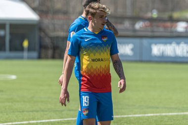 Encamp, Andorra: 2021 Nisan 04: Pau Martinez FCA, 4 Nisan 2021 tarihinde Andorra, Andorra 'daki Prada de Moles Stadyumu' nda FC Andorra ve Ibiza arasında oynanan İkinci Lig B maçında oynamaktadır.