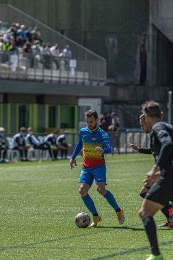 Encamp, Andorra: 2021 Nisan 04: H. Hevel FCA, 4 Nisan 2021 tarihinde Andorra, Andorra 'daki Prada de Moles Stadyumu' nda FC Andorra ve Ibiza arasında oynanan İkinci Lig B maçında oynamaktadır.