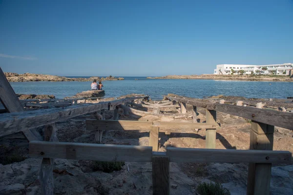 Όμορφη Παραλία Διάφανα Νερά Στο Νησί Της Formentera Στην Ισπανία — Φωτογραφία Αρχείου