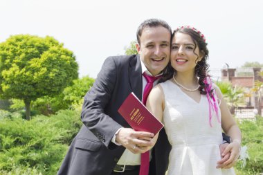 Mutlu evli çiftin portresi 