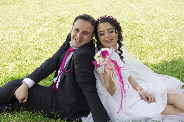 Retrato Casal Feliz Recém Casado — Fotografia de Stock