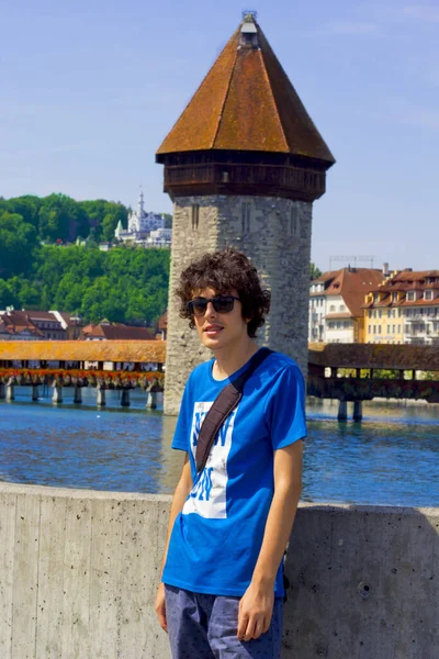 Knappe Jongen Luzern Stad Zwitserland — Stockfoto