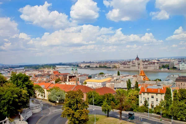 Красивый Городской Пейзаж Будапеште Венгрия Летом — стоковое фото