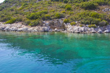 Çeşme 'de güzel yaz manzarası, Türkiye' de yaşlılık denizi