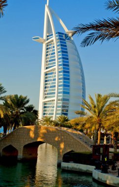 Burç al Arap oteli ve Medinat jumeriah manzarası