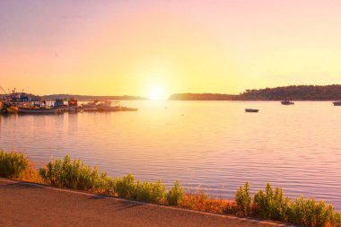 Dikili sahilinde gün batımı, İzmir Türkiye