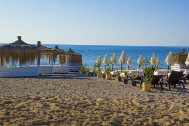 Antalya, Türkiye 'de yazın güzel bir plaj manzarası