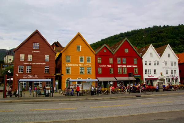 Όμορφα Σπίτια Στην Παλιά Πόλη Στο Μπέργκεν Της Νορβηγίας — Φωτογραφία Αρχείου