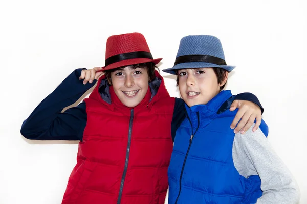 Boldog fiúk szeretnének a kamera kalapban — Stock Fotó