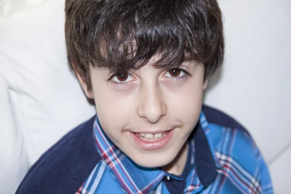 Happy boy is looking to the camera — Stock Photo, Image