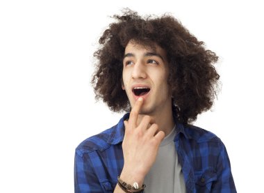 Genç şaşırmış adam portresi