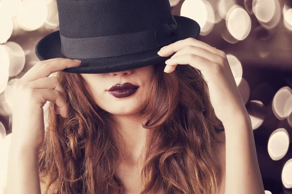 Beautiful woman in hat — Stock Photo, Image