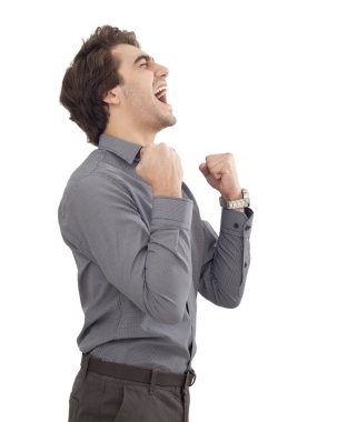 Başarılı genç adam kollarını kaldır