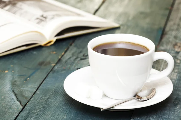 Café y libro — Foto de Stock