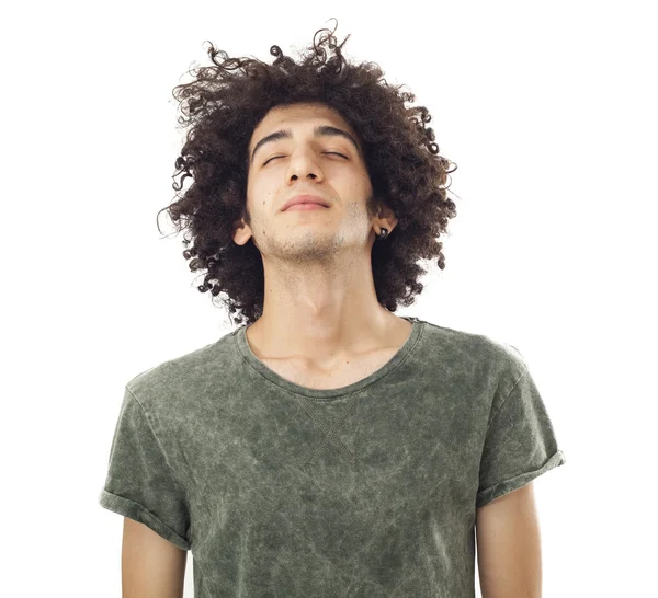 Retrato de cara de hombre rizado joven con los ojos cerrados — Foto de Stock