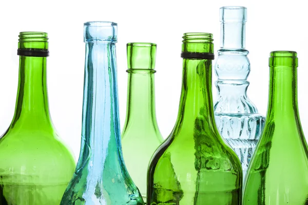 Botellas de vidrio vacías en blanco — Foto de Stock