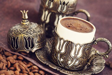 bir fincan Türk kahvesi