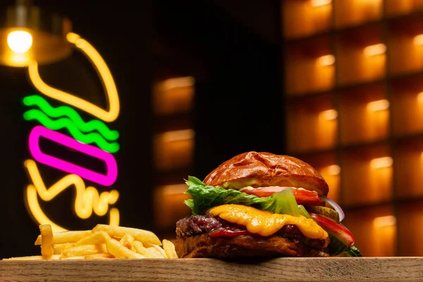 Big Cheeseburger French Fries Isolated Background Neon Burger Sign Hamburger — Stock Photo, Image