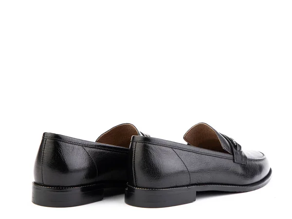老式女休闲鞋 穿上衣服广告拍摄 皮革黑色的鞋子 概念特写鞋 在白色背景上的孤立物体 后排鞋视图 — 图库照片