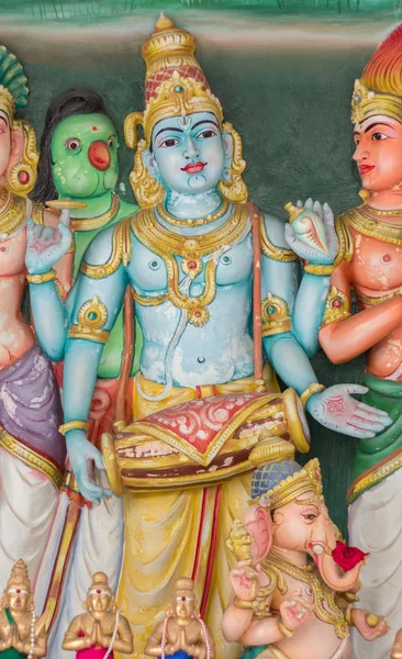 Hinduismo dioses estatuas coloridas — Foto de Stock
