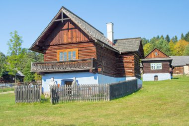 Geleneksel ahşap ev Köyü