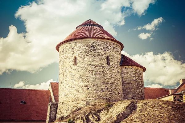 Torre rotunda pedra medieval — Fotografia de Stock