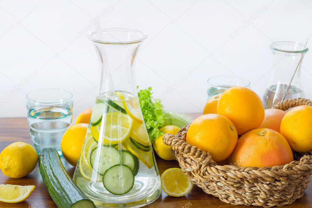 healthy lemon and orange lemonade