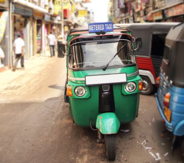 Tuk tuk taksi sokakta