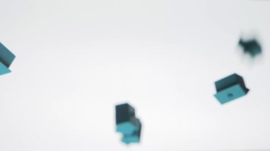 Emlak yatırımlarında ipotek krizi ve emlak piyasasında durgunluk düşen oyuncak ev sigortası. Gayrimenkul fiyatlarının düşmesi ve çökmesi konut piyasası veya emlak krizi ve mali kriz