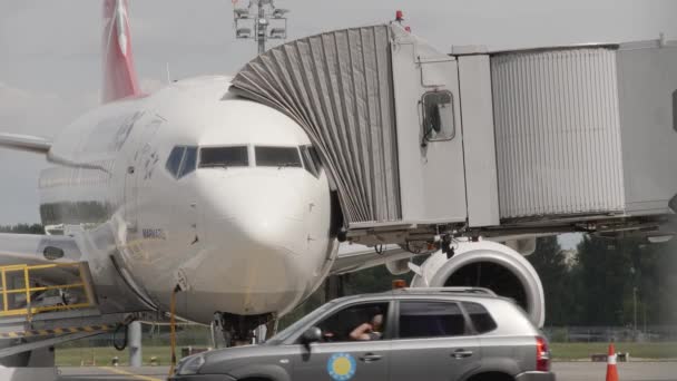 International Airport Boryspil Refueling Aircraft Maintenance Service Ground Airport Airplane — Stock Video