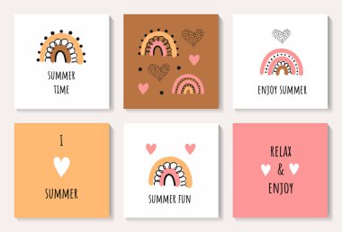 Güzel bir gökkuşağı olan bir kartpostal seti. Kartpostallar, posterler, baskılar, çocuk odası için uygun. Kumaş ve tekstil için yaratıcı çocuksu arkaplan