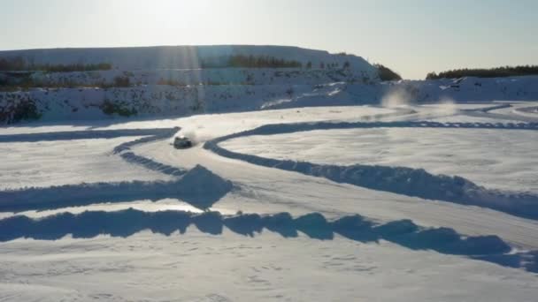 Reli es balap di musim dingin — Stok Video
