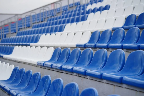 Des Gradins Dans Stade Sport Sièges Blancs Bleus Dans Grand — Photo
