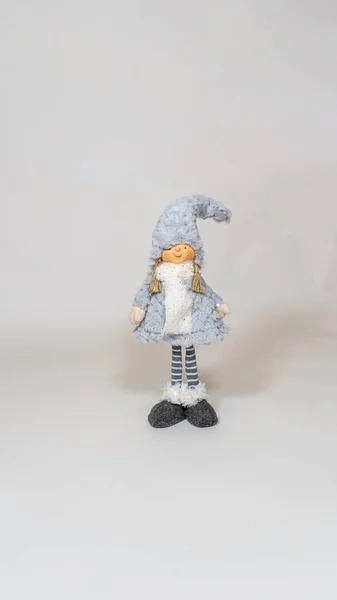 Nahaufnahme Der Niedlichen Puppe Auf Weißem Hintergrund Dekorative Attraktive Puppe — Stockfoto