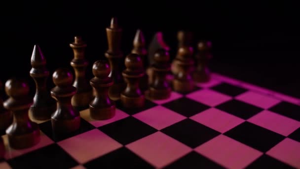 Bílé Černé Figurky Šachovnici Šachovnice Nastavena Během Hry — Stock video