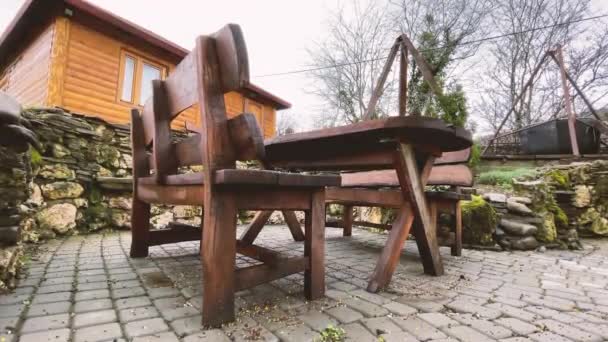 Primo Piano Tavolo Legno Con Panche Campagna Tavolo Panchine Nel — Video Stock