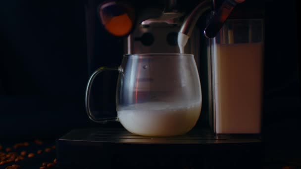 Processo Preparazione Schiuma Latte Latte Macchiato Macchina Caffè Che Prepara — Video Stock