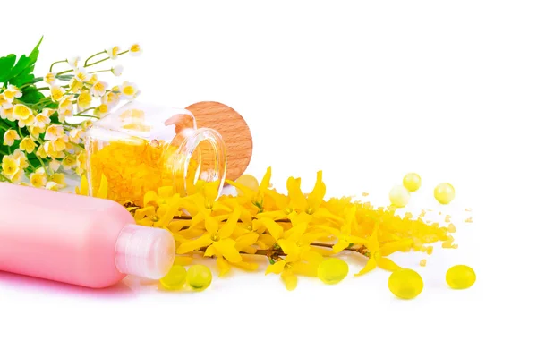 Spa product with spring flowers — Stock Photo, Image