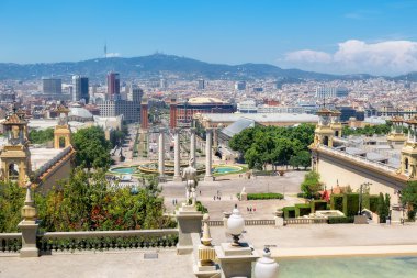 España'nın Meydanı Montjuic Tepesi'nden görünümünü