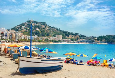Plaj ve Blanes Köyü