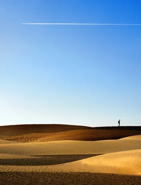 Homokos dűnék között, gran canaria. — Stock Fotó