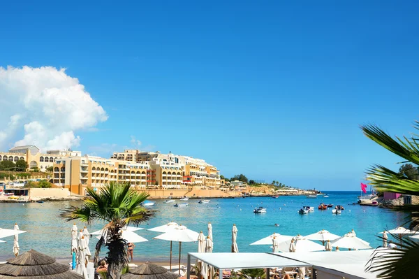 Malta küçük plaj